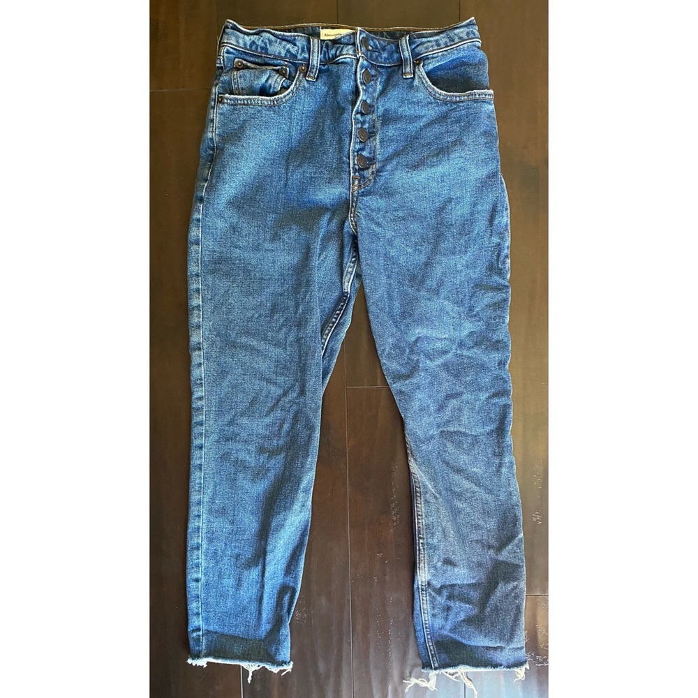 Abercrombie curve love high rise mom Jean